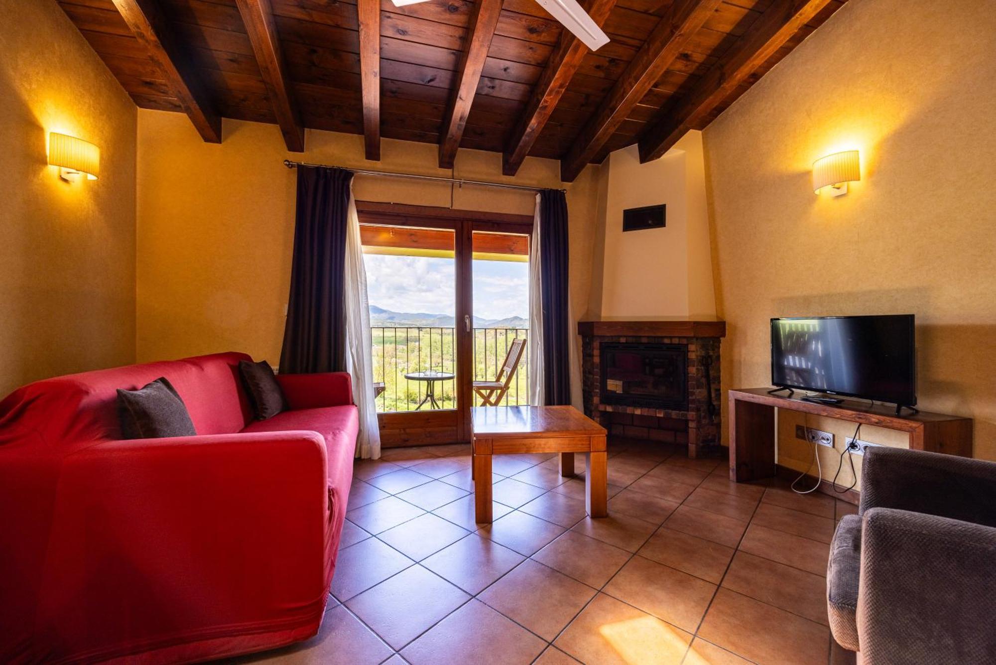 Aparthotel Bellver Bellver De Cerdanya Exterior photo
