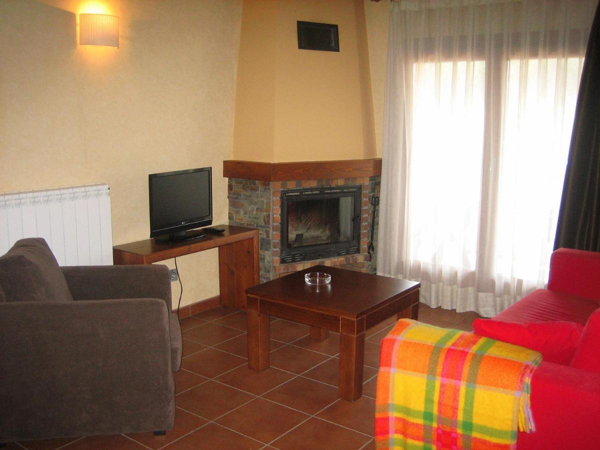 Aparthotel Bellver Bellver De Cerdanya Room photo