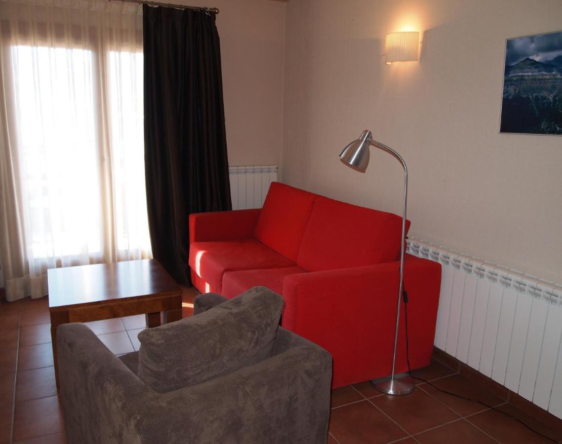 Aparthotel Bellver Bellver De Cerdanya Room photo